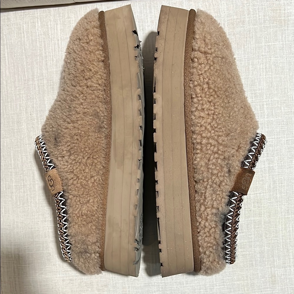 UGG Maxi Curly Tazz Platform Slipper - Picture 4 of 6